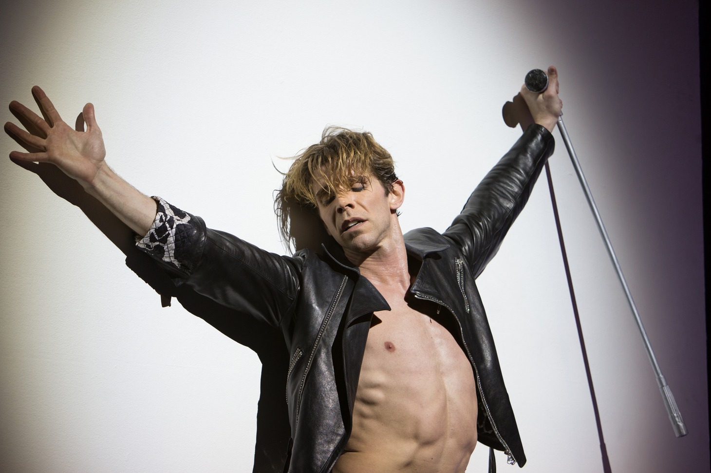 「モーリス・ベジャール・バレエ団2020年日本公演」より。(c)BBL - Ilia Chkolnik