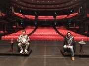 左から杉原邦生、木ノ下裕一。