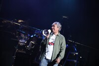 本多劇場グループ PRESENTS「DISTANCE」より、入江雅人「500」。（撮影：和田咲子）