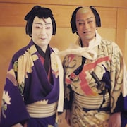 2019年3月、東京・歌舞伎座の楽屋にて。松本幸四郎(右)と市川猿之助(左)は、「弁天娘女男白浪」の弁天小僧役を日替わりで勤めた。(写真提供:市川猿之助)