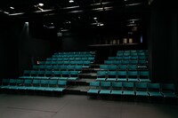 シアター風姿花伝の客席の様子。