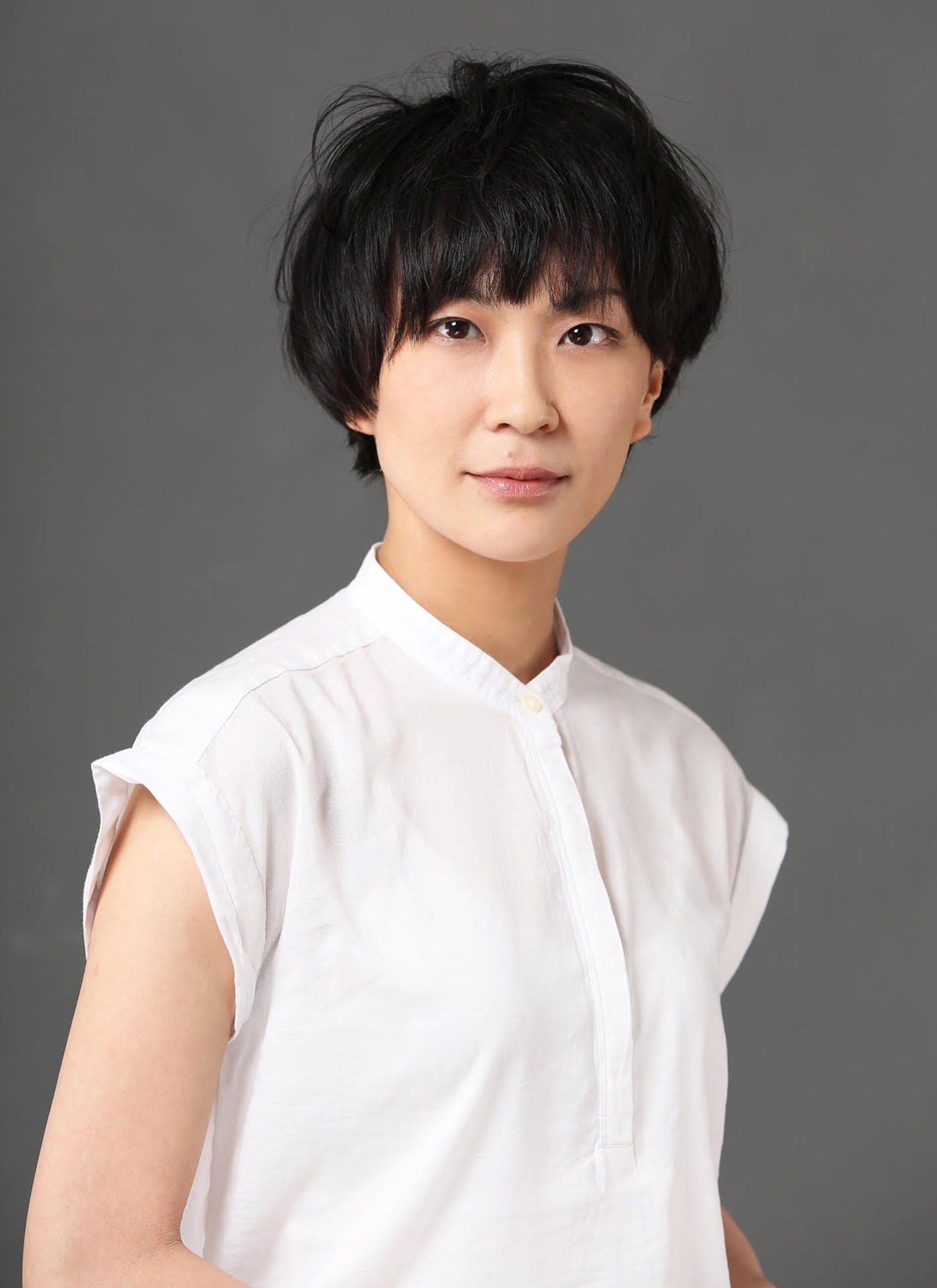 宮菜穂子