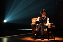 「リーディングシアター『緋色の研究』」より、松村龍之介、鈴木勝吾出演回の様子。（撮影：金丸圭）