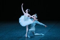 「ラ・バヤデール」より。