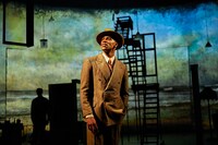 「スモール・アイランド」より。(c)Brinkhoff Moegenburg