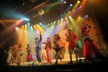 悪い芝居「アイスとけるとヤバイ」より。（撮影：堀川高志）