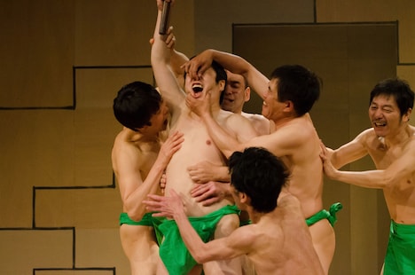 猫のホテルの2016年公演「苦労人」より。