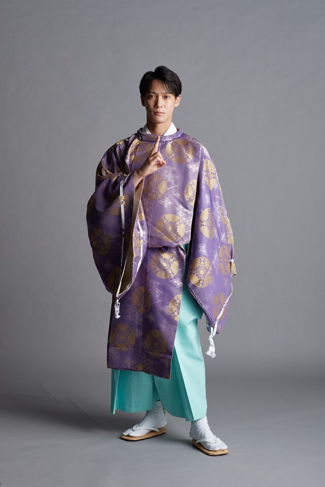 味方良介扮する水岡譲。