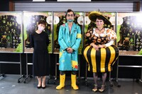 「願いがかなうぐつぐつカクテル」囲み取材より。左から小山ゆうな、北村有起哉、あめくみちこ。