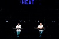 シアターコクーン ライブ配信「プレイタイム」舞台稽古より。（撮影：大久保惠造）