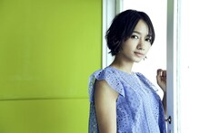 豊原江理佳のビジュアル。