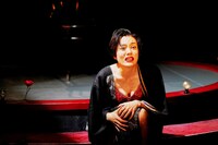 「殺意 ストリップショウ」より。（撮影：細野晋司）