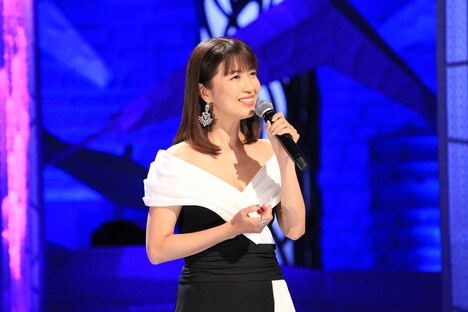 フジテレビ系「MUSIC FAIR」より、新妻聖子。 (c)フジテレビ