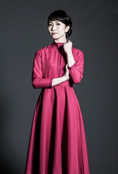 May'nのビジュアル。