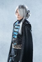 陳内将扮する百目鬼。