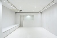 新宿眼科画廊の様子。