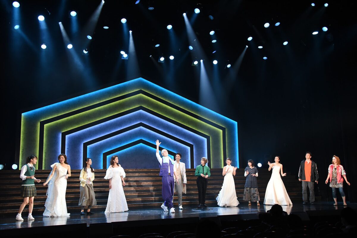 井上芳雄 美弥るりからが舞台に立つ喜び歌い上げる Show Isms 開幕 公演レポート 写真33枚 ステージナタリー 井上芳雄 美弥るりからが舞台に立つ喜び歌い上げる Show Isms 開幕 公演レポート 写真33枚 ステージナタリー