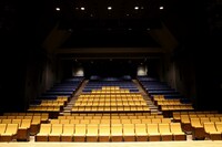 本多劇場の客席。