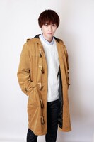 西銘駿扮するアクト。