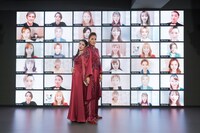 OSK Revue Cafe in Brooklyn Parlor OSAKAに設置された203インチ大型モニタ。