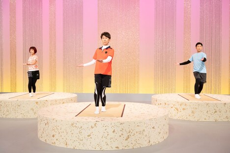 「にっぽんの芸能『日本舞踊体操』」より。(写真提供:NHK)