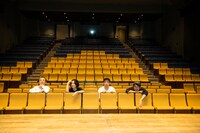 岩井秀人（WARE）プロデュース 第3回「いきなり本読み！」2日目より。（撮影：平岩と坂本）