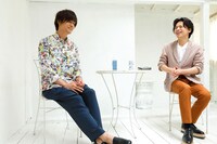 左から加藤和樹、中川晃教。（撮影：伊藤華織）