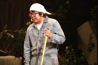 本多劇場グループ next「DISTANCE-TOUR-」より、川尻恵太。（撮影：和田咲子）