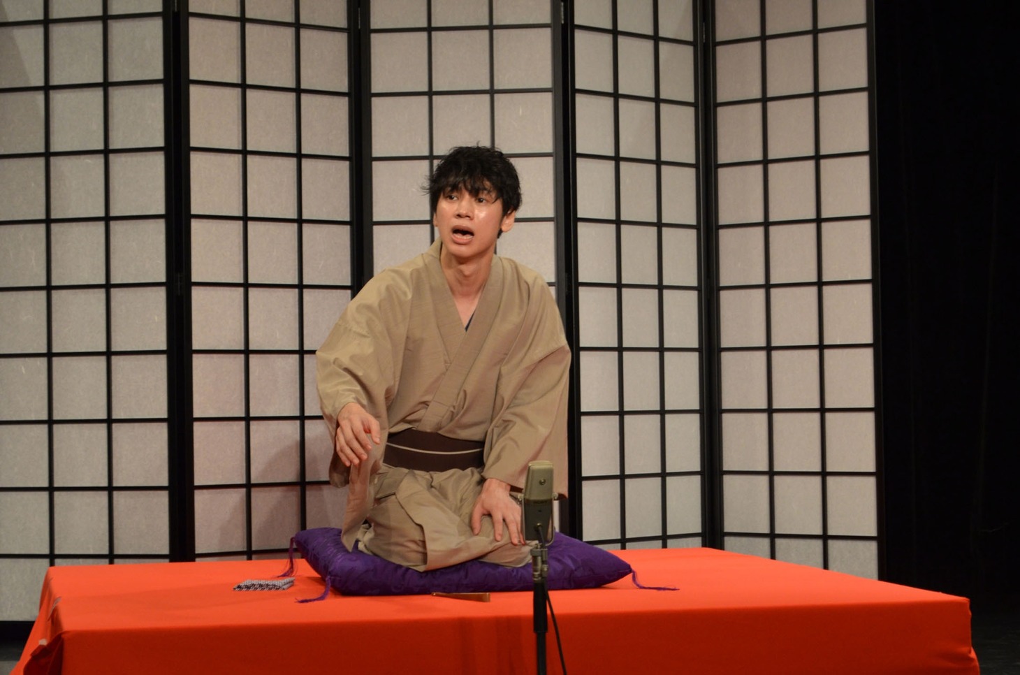 三津谷亮