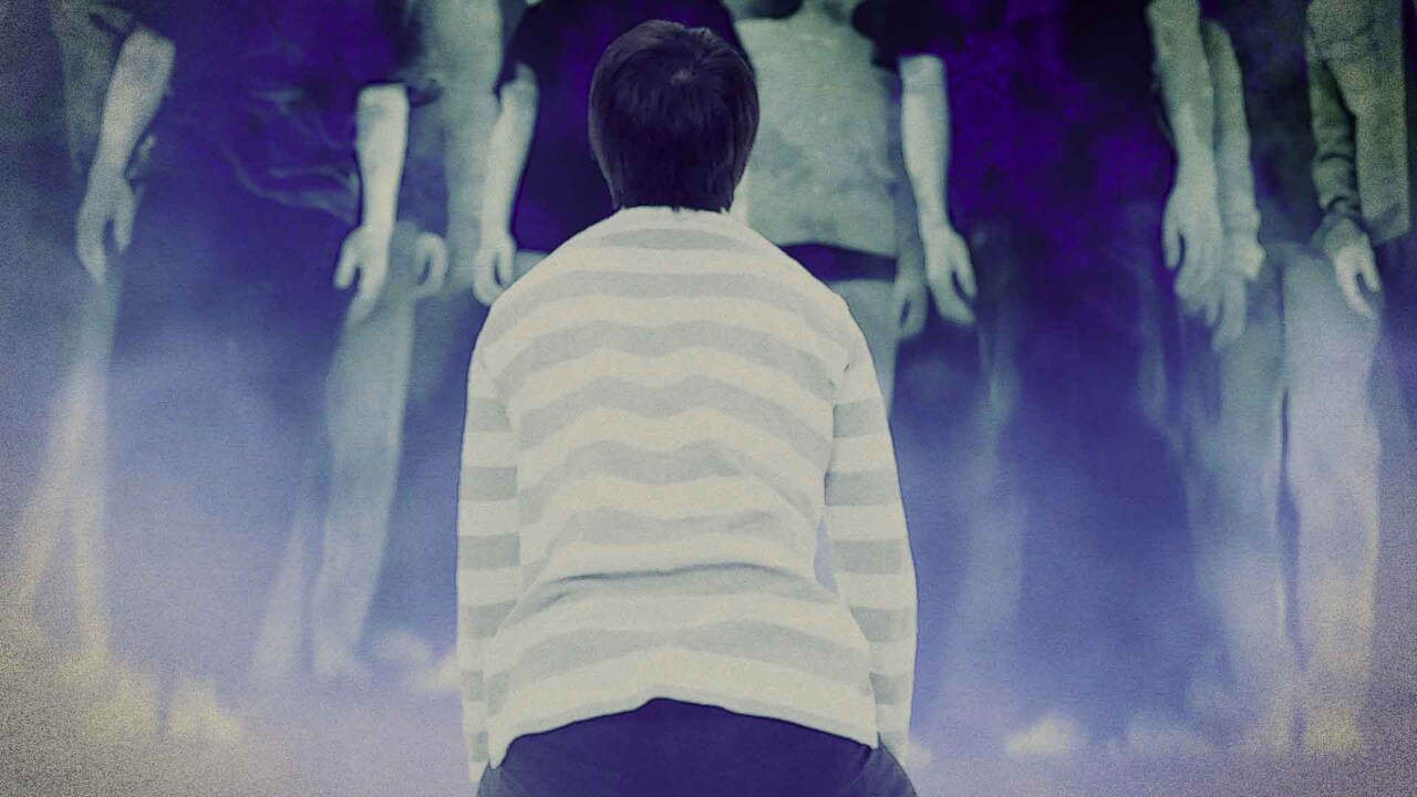 「闇芝居（生）」より「お札女」場面写真。