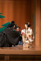 「新作能『白雪姫』」より。