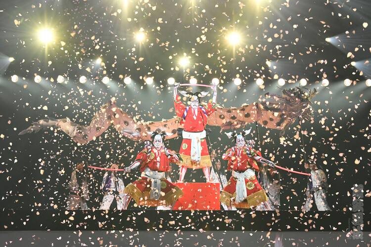超歌舞伎 夏祭版 今昔饗宴千本桜 23万人の視聴者前に閉幕 中村獅童 未来はこれから 公演レポート 写真28枚 ステージナタリー 超歌舞伎 夏祭版 今昔饗宴千本桜 23万人の視聴者前に閉幕 中村獅童 未来はこれから 公演レポート 写真28枚 ステージナタリー