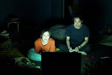 2019年に東京・アトリエヘリコプターで上演された、五反田団「偉大なる生活の冒険」より。