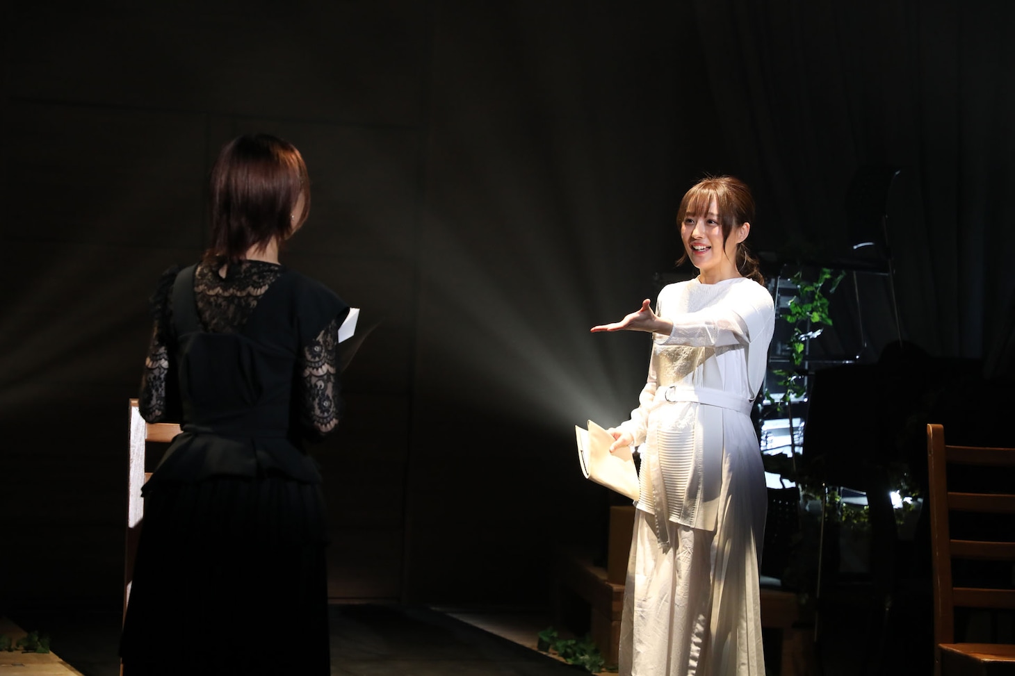本多劇場グループ next「DISTANCE-TOUR-」愛知・穂の国とよはし芸術劇場PLAT アートスペース公演より。（撮影：成田智広）
