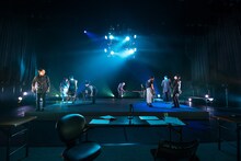 東京夜光「BLACK OUT」より。（撮影：林亮太）