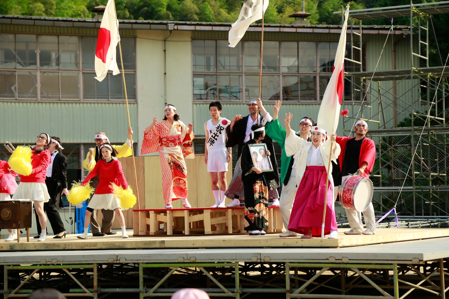 「NIPPON・CHA!CHA!CHA!」より。