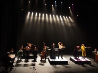 音の絵本「新倉健と鳥取にゆかりのある音楽家による『朗読と音楽で楽しむ宮沢賢治の世界』」より。