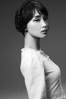 剛力彩芽扮するマリア・シュタイン。