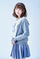 岡田彩花扮する志村莉緒（リオ）。