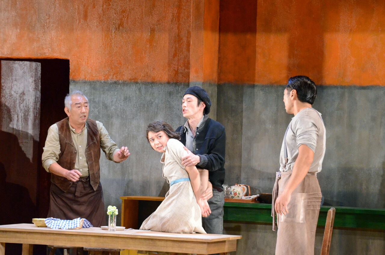 「ゲルニカ」本日開幕、上白石萌歌「人々の営み丁寧に描く」中山優馬は体当たりでスパイ役