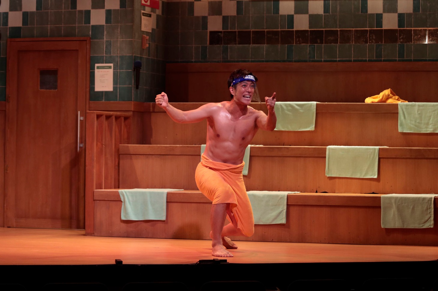 「サウナーマン ザ・ステージ ～汗か涙なら問題ない～」より。