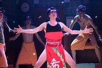 「サウナーマン ザ・ステージ ～汗か涙なら問題ない～」より。