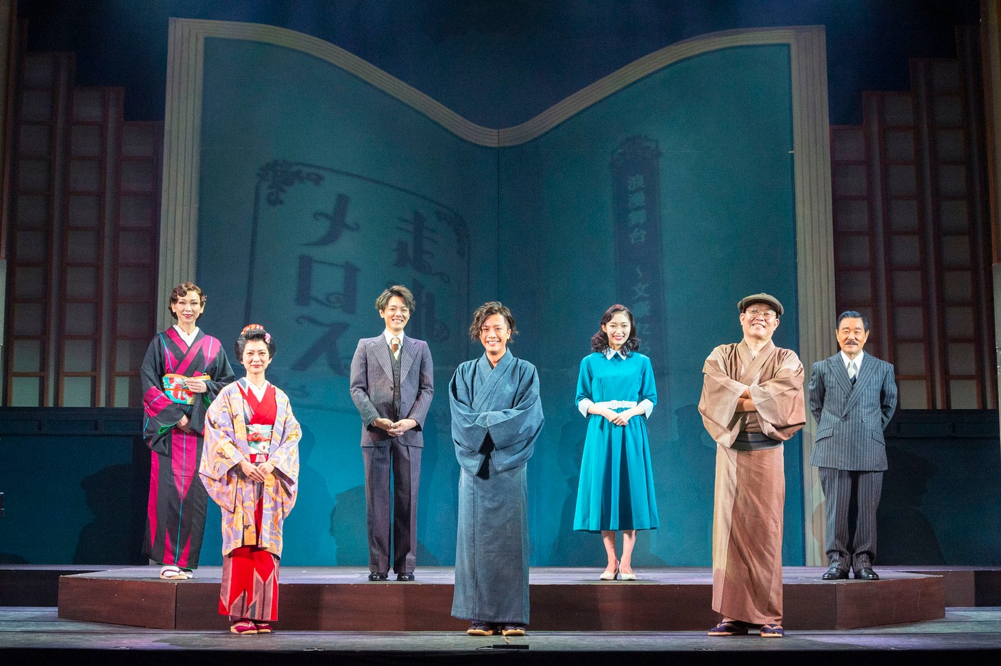 「檀一雄『小説 太宰治』原作より 浪漫舞台『走れメロス』～文豪たちの青春～」フォトセッションより。(c)曳野若菜