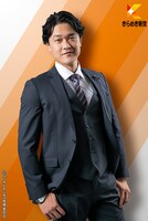 横山真史扮する古剛栄進。