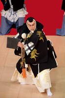「勧進帳」より、市川海老蔵扮する武蔵坊弁慶。(c)松竹株式会社