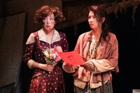 ケムリ研究室 no.1「ベイジルタウンの女神」より。（撮影：引地信彦）