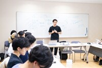 児玉北斗が特別講師を務める講座の様子。