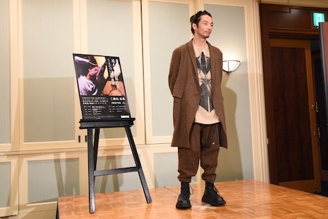 「『見えない/見える』ことについての考察」合同取材会より、森山未來。