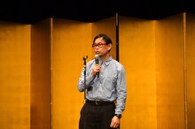 第64回岸田國士戯曲賞授賞式より、岡田利規。