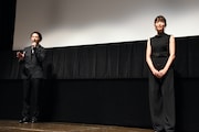 左から小池徹平、宮沢りえ。